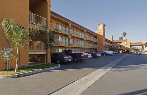 Northwest Anaheim Hotel | Buena Vista Inn