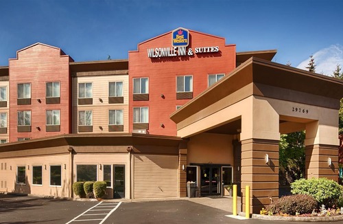Wilsonville Hotel | Best Western Wilsonville Inn & Suites
