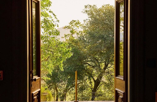 Healdsburg House | Scenic Room Ideal for Cultural and Culinary Explorations Nearby