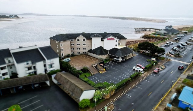 Double Queen Room - Bay view