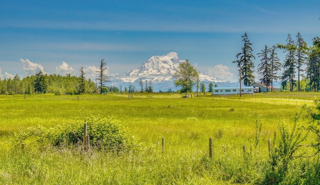 Stunning View! Peaceful Family Home w/Yard in Roy