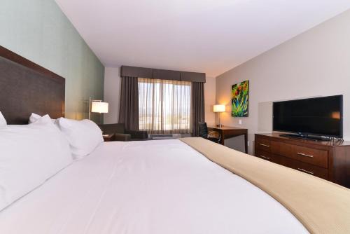 Holiday Inn Express Indio Ihg Hotel 